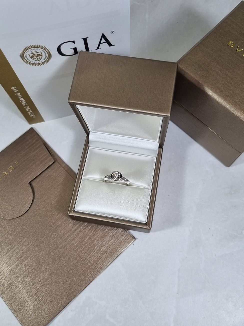 Украшение Bvlgari  Incontro D’amore Ring 0,50 Ct. F/Vs1  352259 