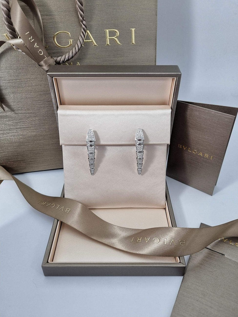 Украшение Bvlgari  Serpenti Viper Earrings 348320  348320 