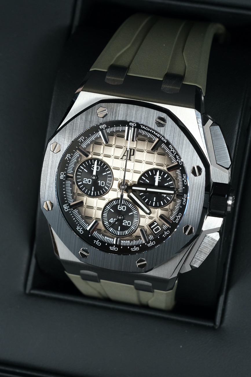 Часы Audemars Piguet  Royal Oak Offshore Selfwinding Chronograph 43Mm  26420SO.OO.A600CA.01
