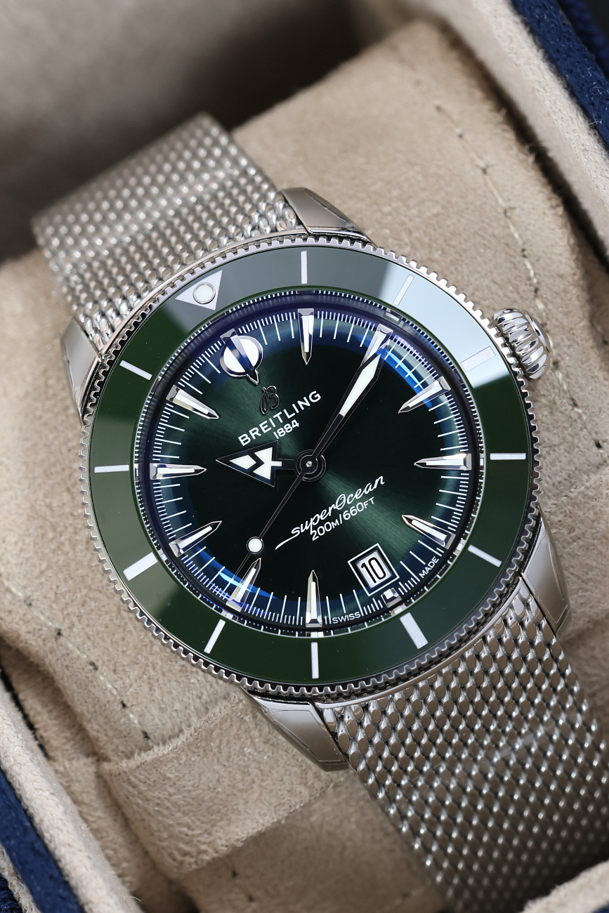 Часы Breitling  Superocean Heritage B31 Automatic 42 Green  AB3111361L1A1