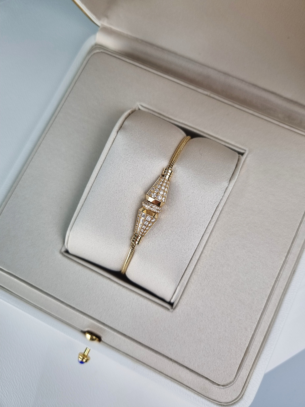 Boucheron в наличии в Москве в &quot;Мануфактуре&quot;! 