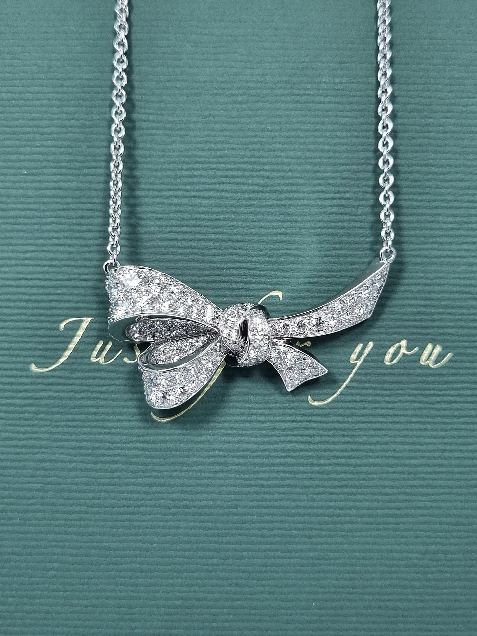 Украшение Graff  Tilda's Bow Diamond Pendant  RGP798 
