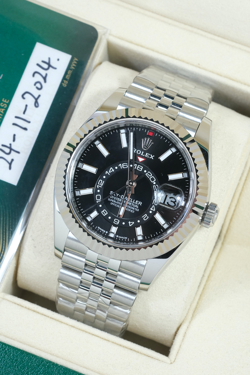 Часы Rolex  Sky-Dweller Steel Black Dial  336934