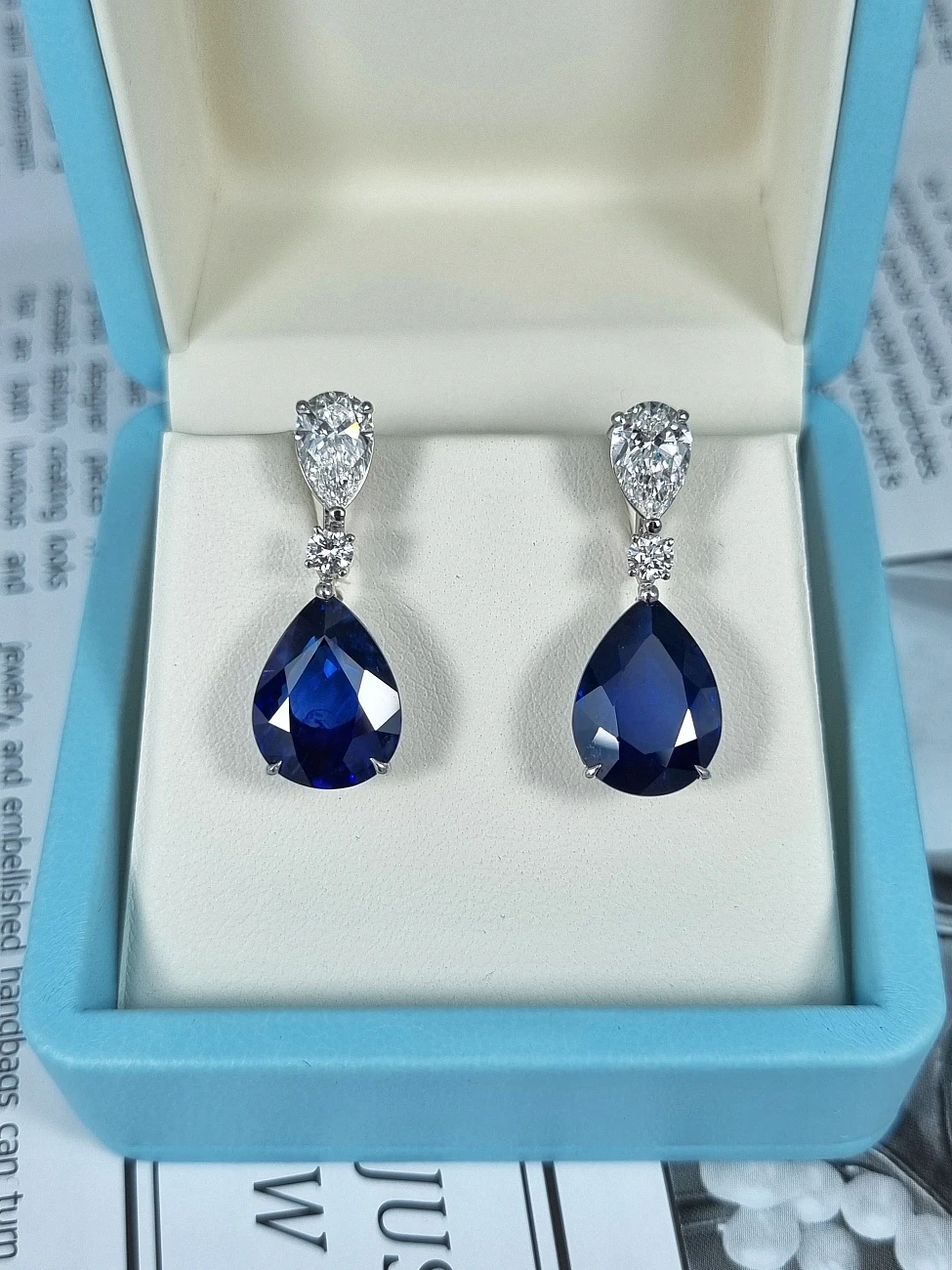 Украшение GRS GemResearch Swisslab  Серьги с сапфирами 7,76/8,12 ct.   