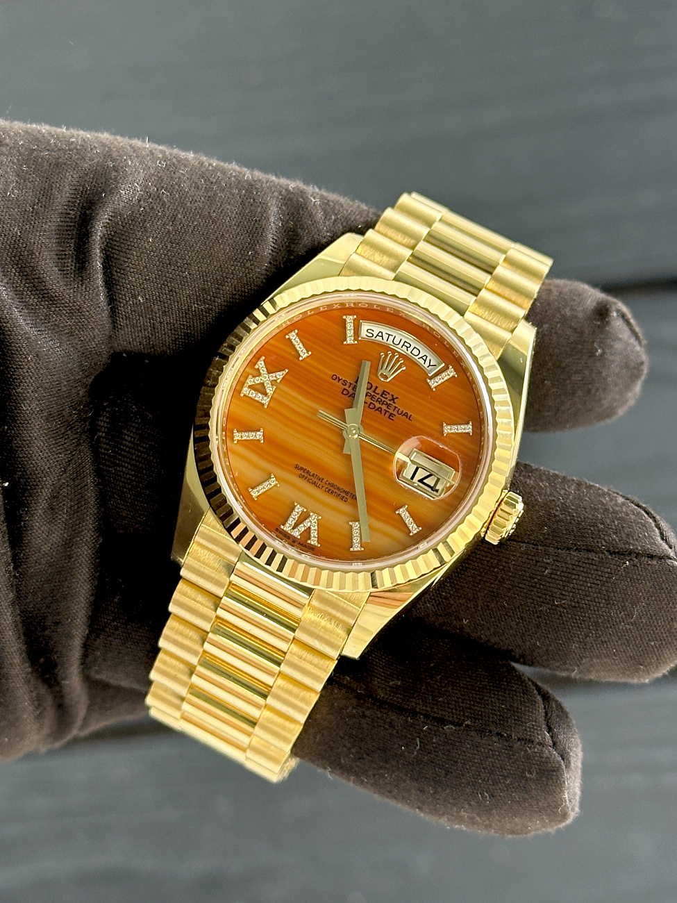 Часы Rolex  Day-Date 36 Orange Carnelian Dial  128238