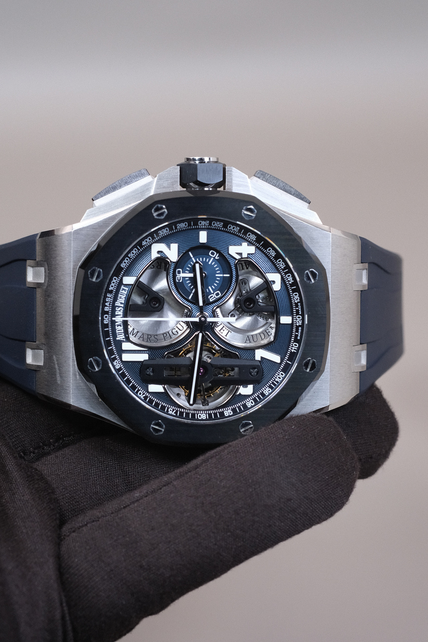 Часы Audemars Piguet  Royal Oak Offshore 10 Days Tourbillon Chronograph Platinum  26388PO.OO.D027CA.01