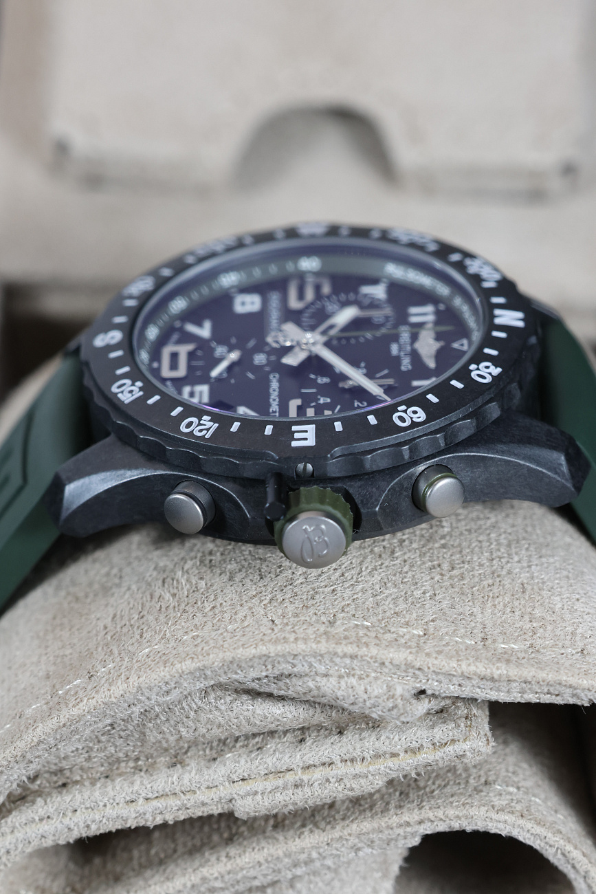 Часы Breitling  Endurance Pro Breitlight Green  X82310D31B1S1