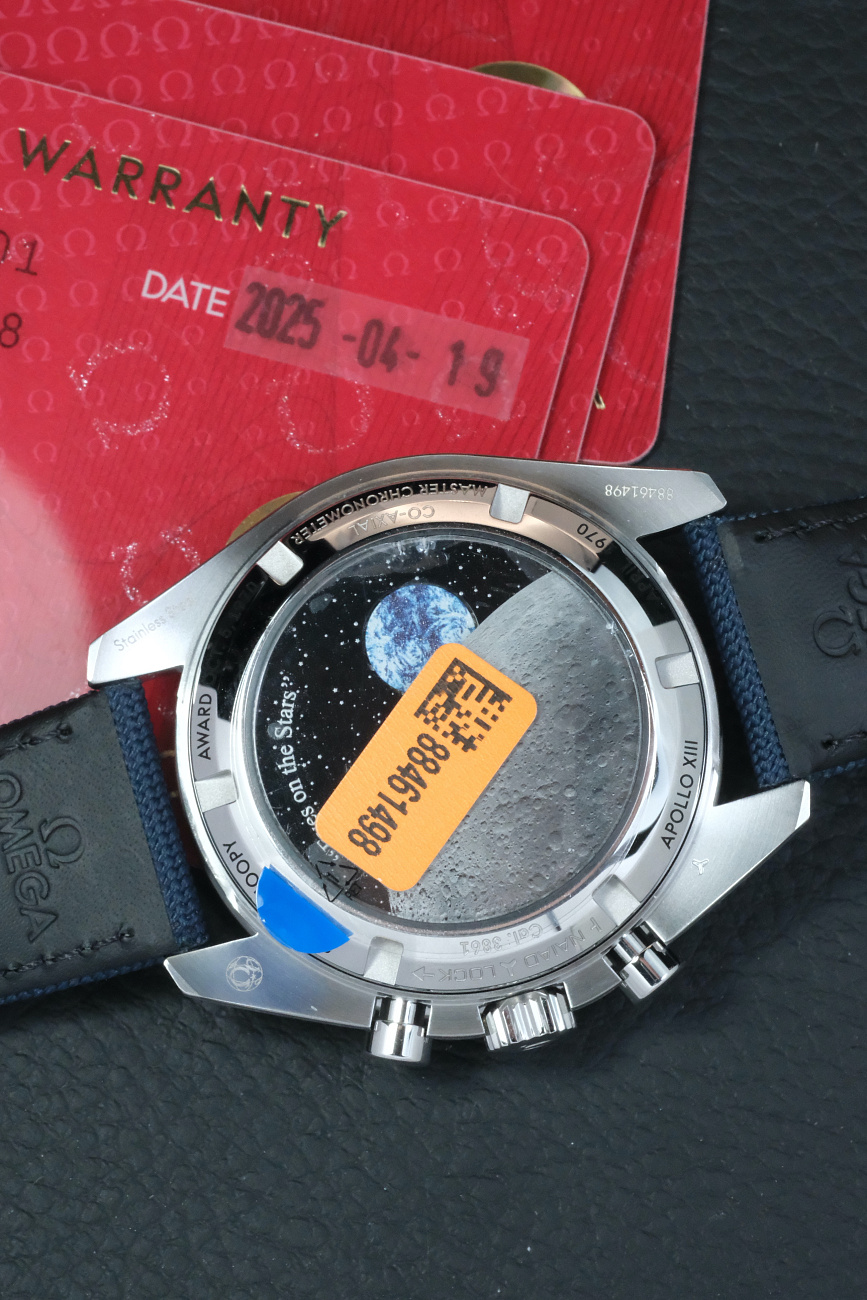 Часы Omega  Speedmaster Snoopy  310.32.42.50.02.001