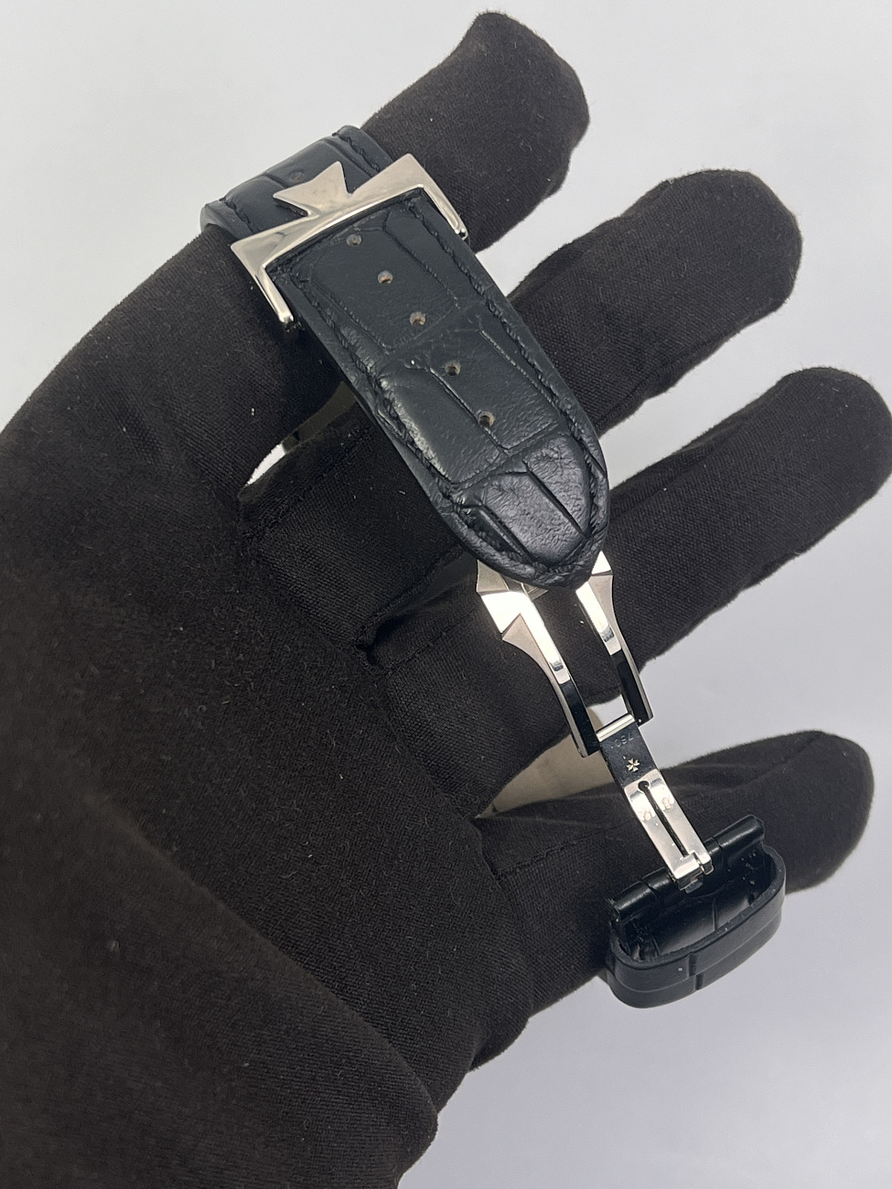 Часы Vacheron Constantin  Malte Tonneau Moon Phase Power-Reserve White Gold  83080/000G-9408