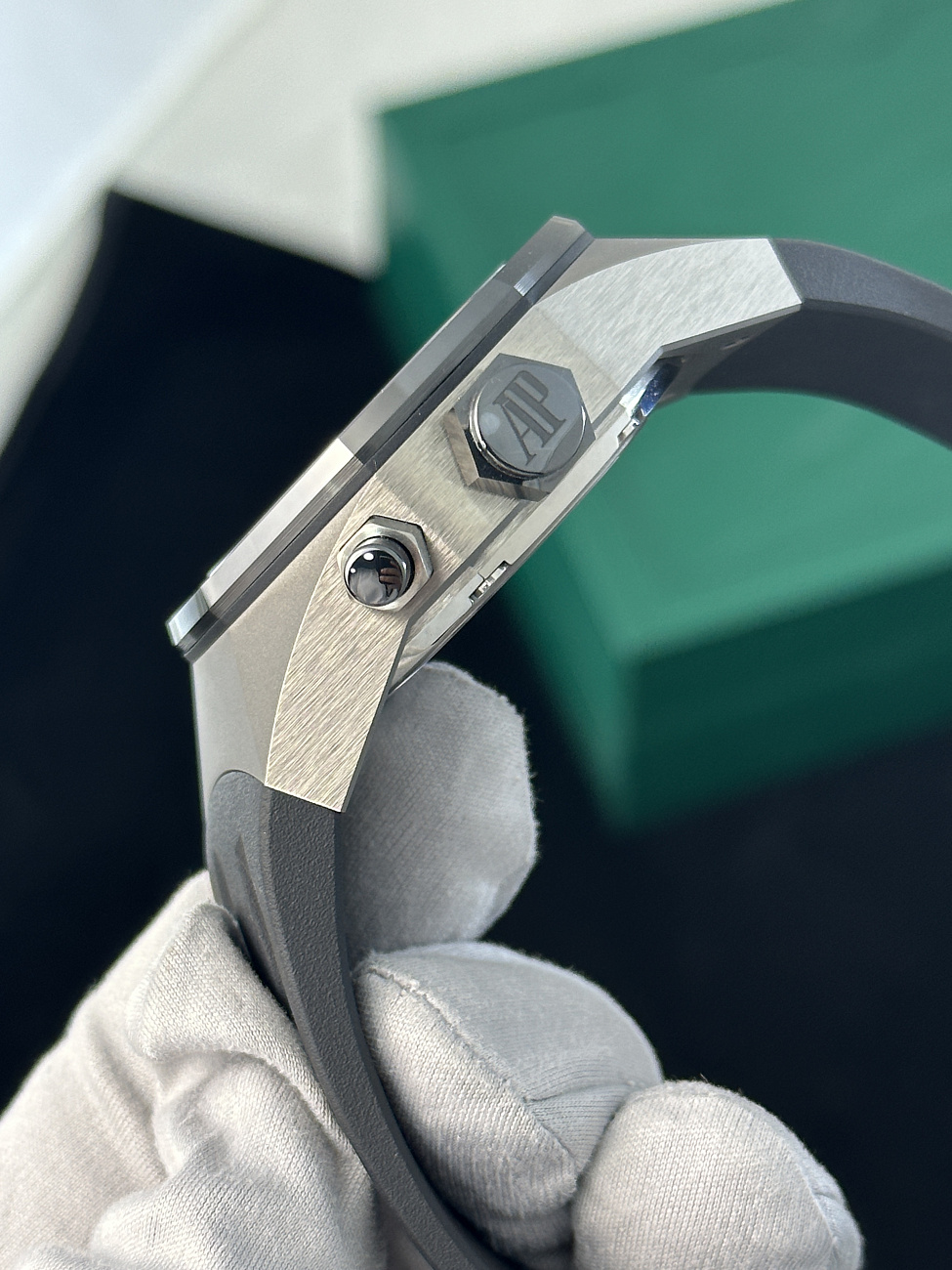Часы Audemars Piguet  Royal Oak Concept Gmt Tourbillon 44 Mm  26560IO.OO.D002CA.01