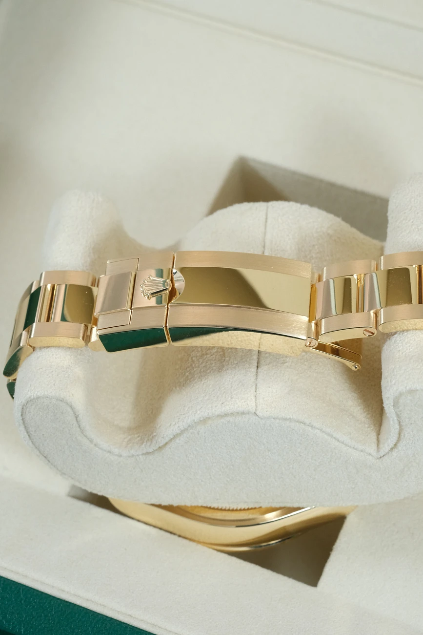 Часы Rolex  Cosmograph Daytona Yellow Gold Green Dial  126508