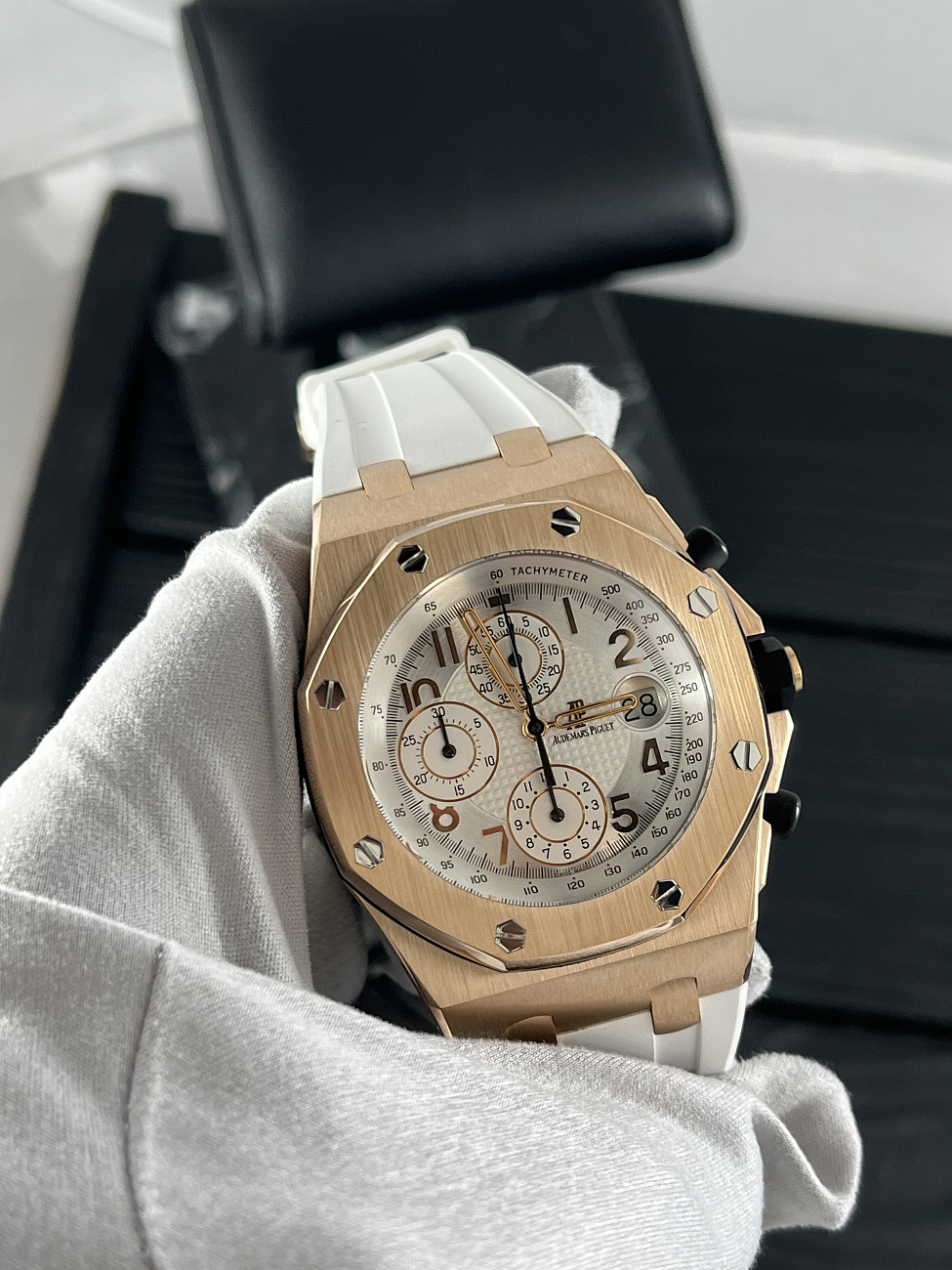 Audemars Piguet в наличии в Москве в &quot;Мануфактуре&quot;! 