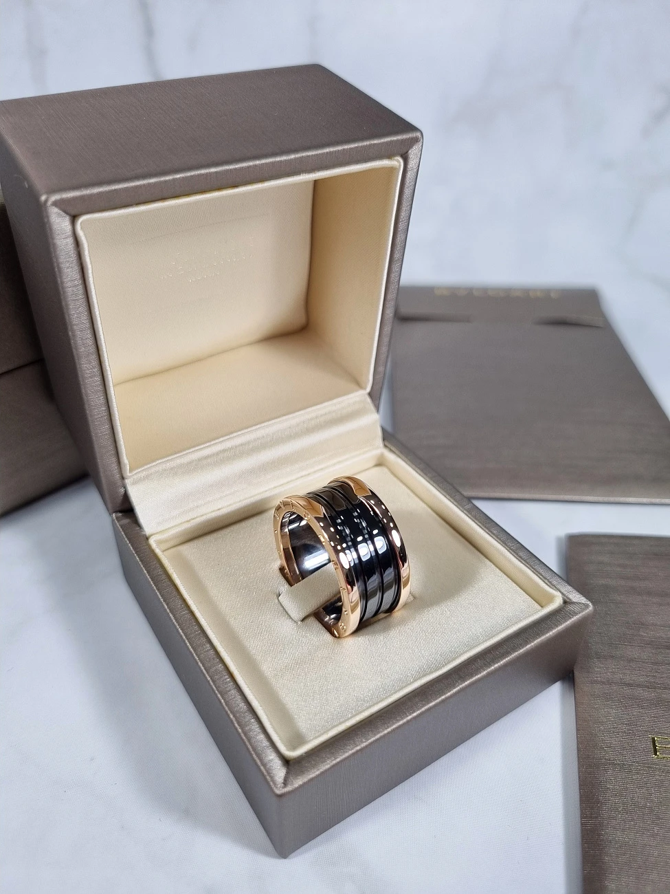 Украшение Bvlgari  B.zero1 Ring  345967 