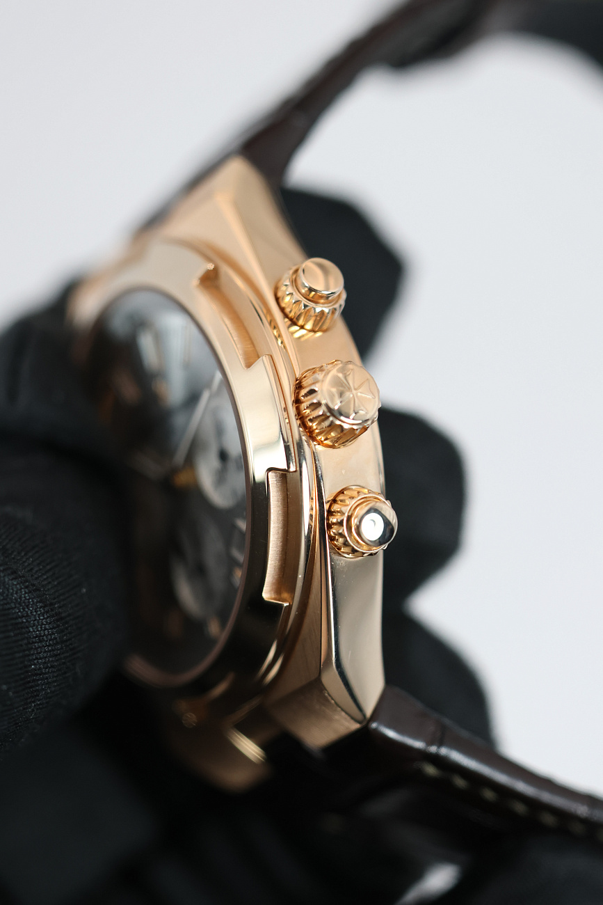 Часы Vacheron Constantin  Overseas Chronograph Rose Gold  5500V/000R-B074