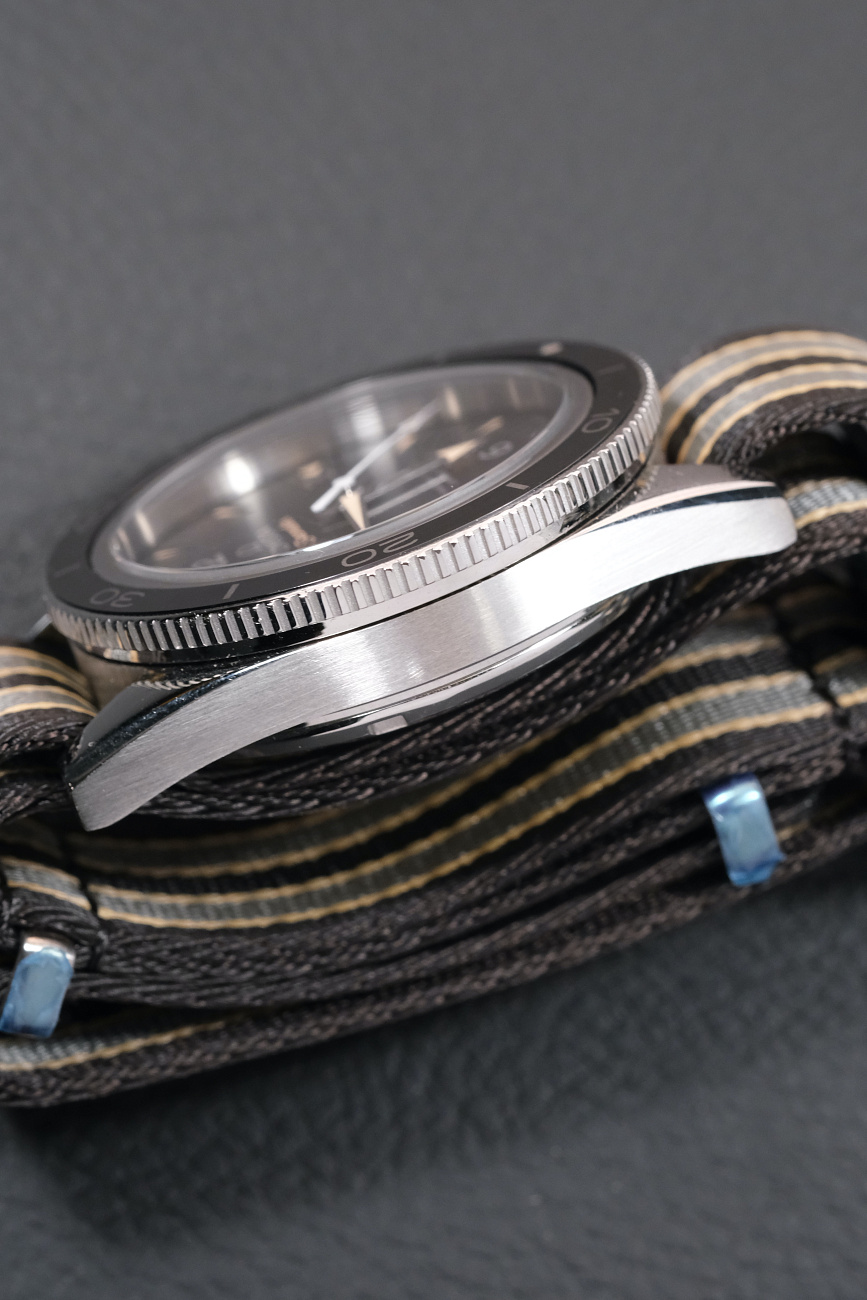 Часы Omega  Seamaster 300 41 Mm  233.32.41.21.01.002