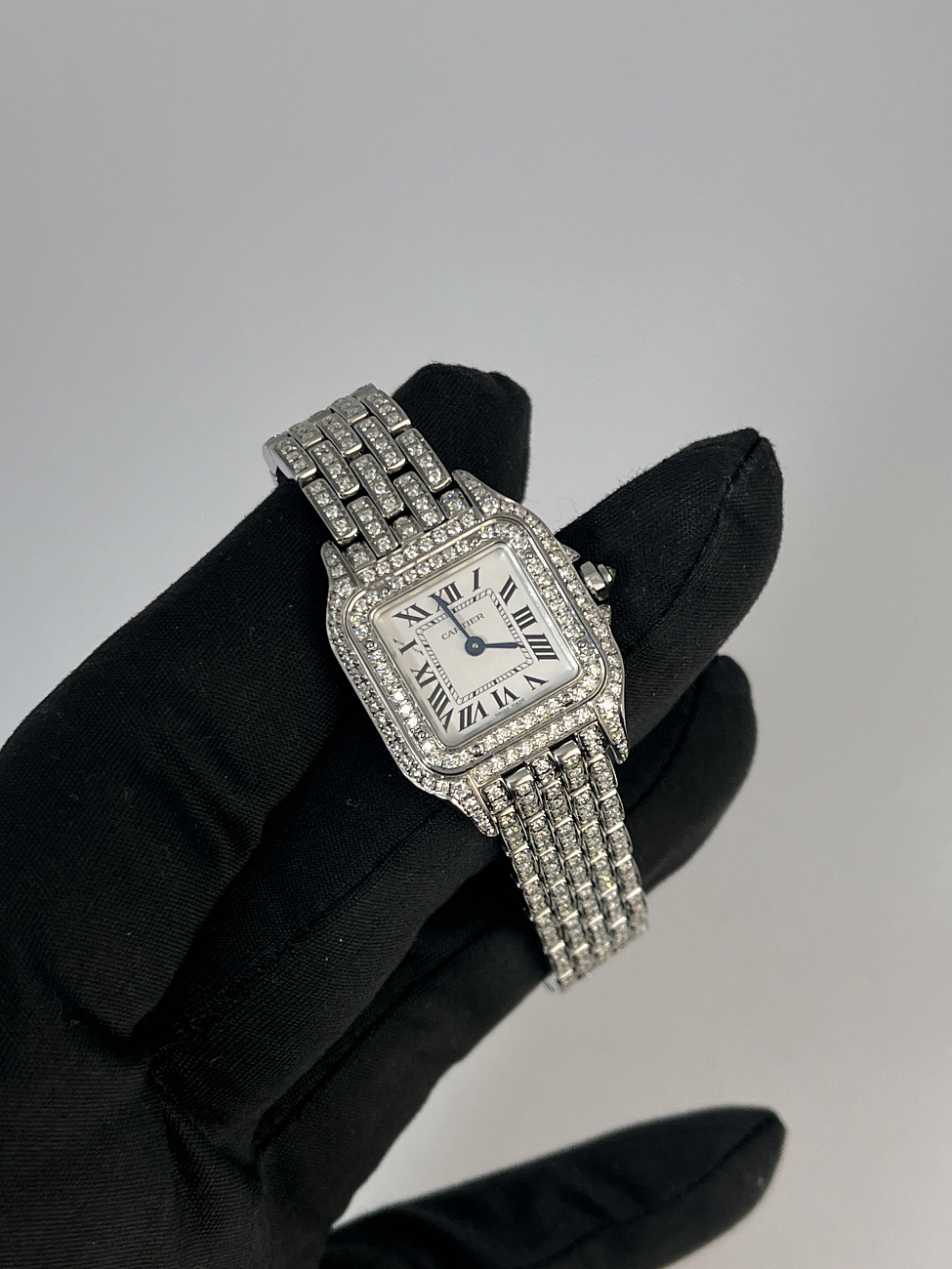 Cartier в наличии в Москве в &quot;Мануфактуре&quot;! 