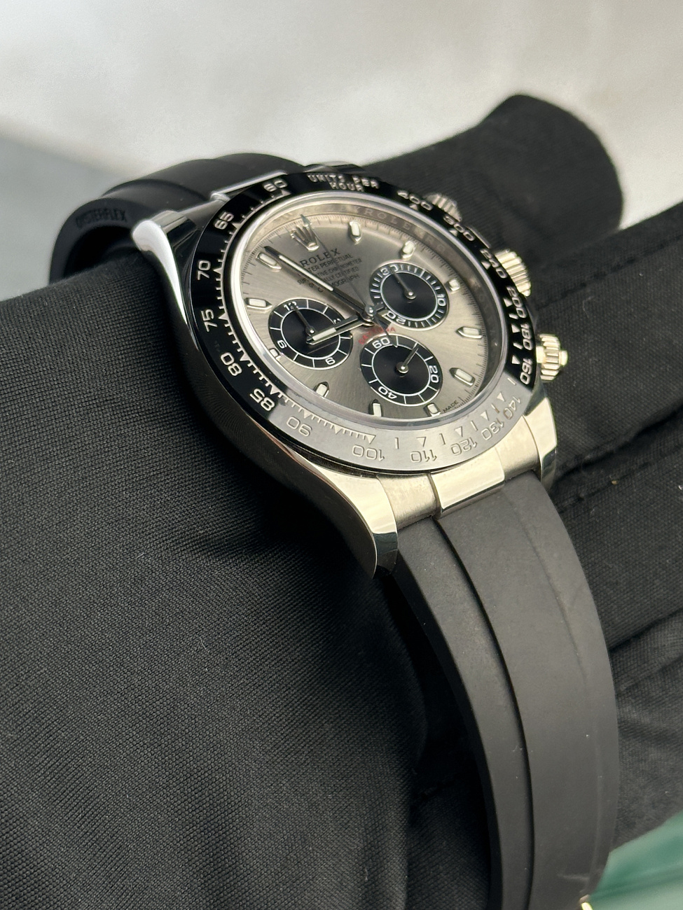 Часы Rolex  Oyster Perpetual Cosmograph Daytona White Gold 2023  116519LN