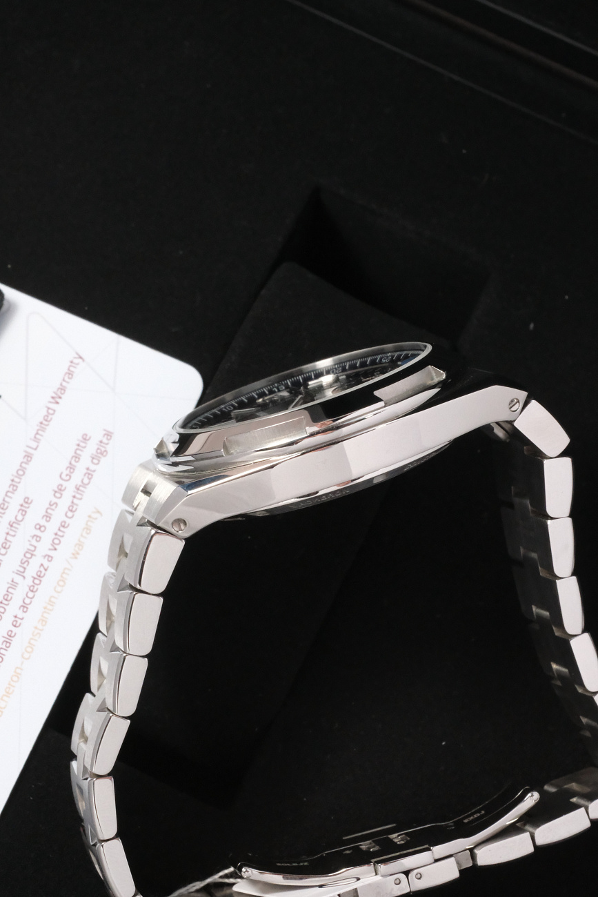 Часы Vacheron Constantin  Overseas Dual Time Blue Dial  7920V/210A-B334