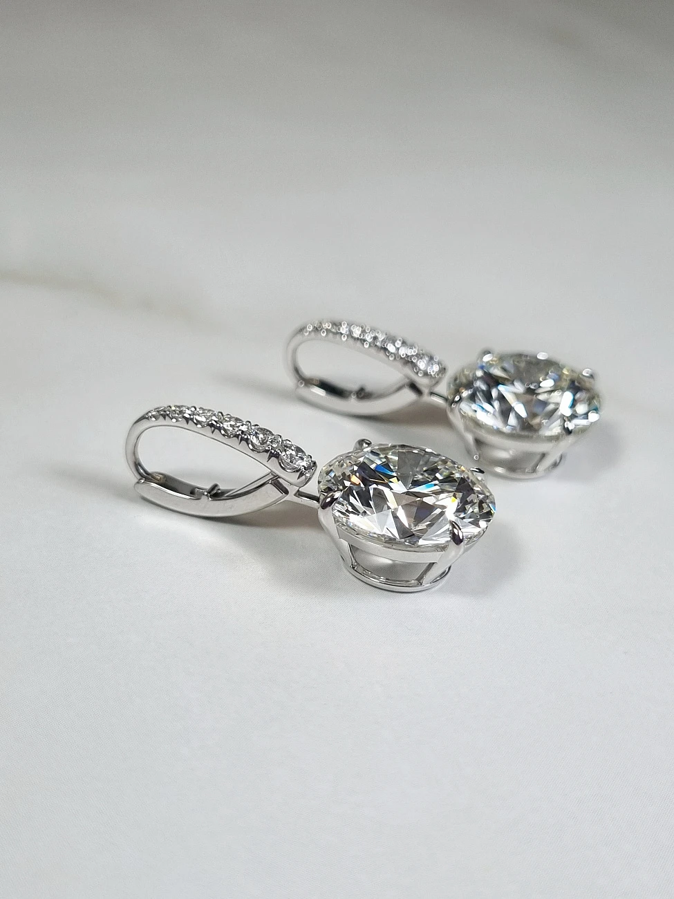 Украшение GIA  Серьги 10,12/10,13 Ct. G/Vvs2 (3 Excellent)   