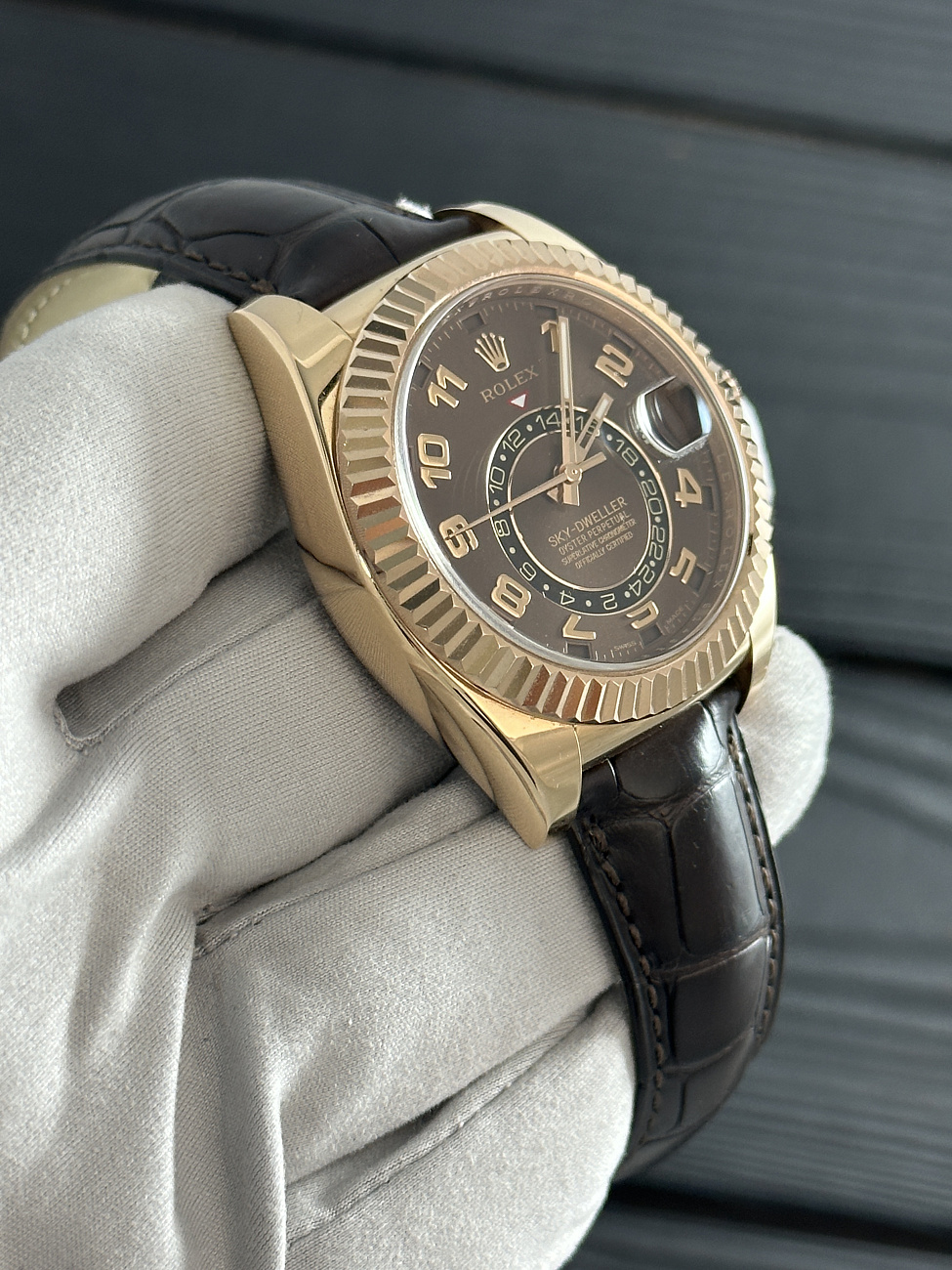 Часы Rolex  Sky-Dweller Everose Gold Brown Dial  326135