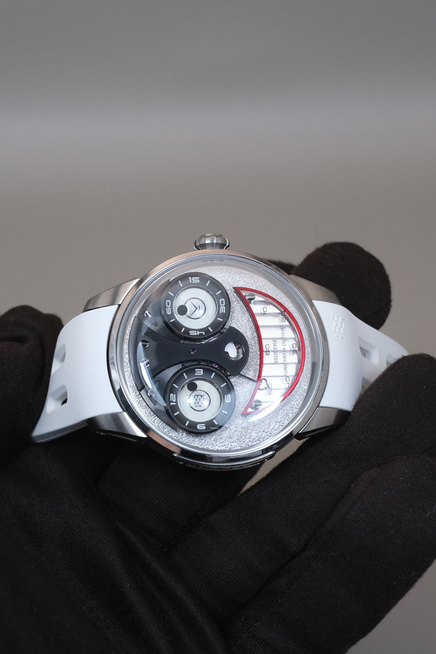 Часы Константин Чайкин (Konstantin Chaykin)  Behrens X Konstantin Chaykin Limited Edition Prototype #0 White  BHR028T