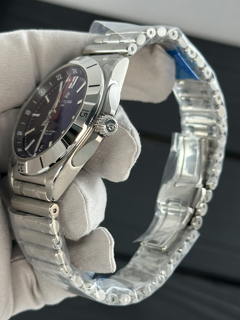 Часы Breitling  Chronomat Automatic Gmt 40  A32398101B1A1