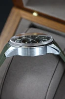 Часы Jaeger-LeCoultre  Polaris Date Olive  Q906863J