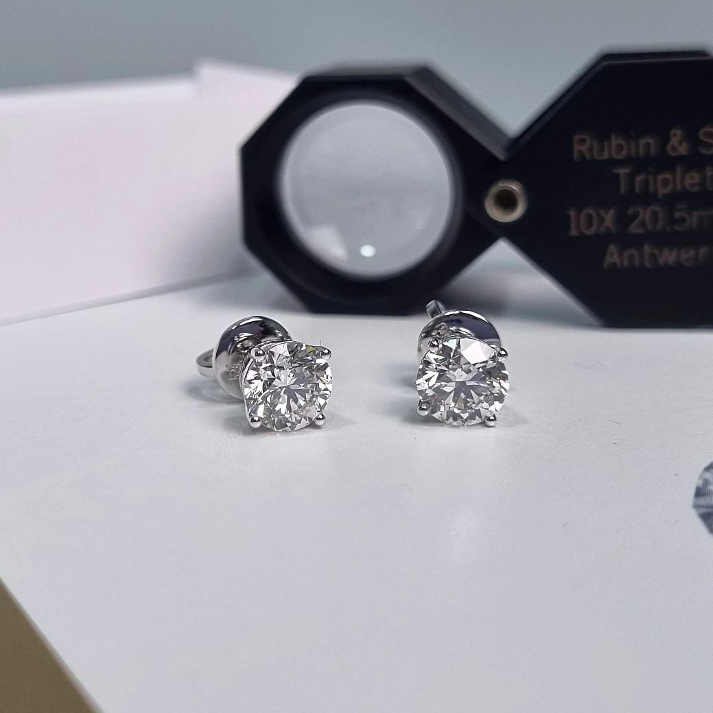 Украшение GIA  Серьги С Бриллиантами 1,00 G/Vs1; 1,00 G/Vs2   