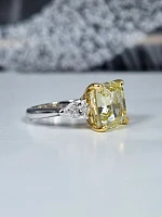 Украшение GIA  Кольцо с бриллиантом 8,88 ct. Fancy Yellow/VVS2 "Lucky Number"   