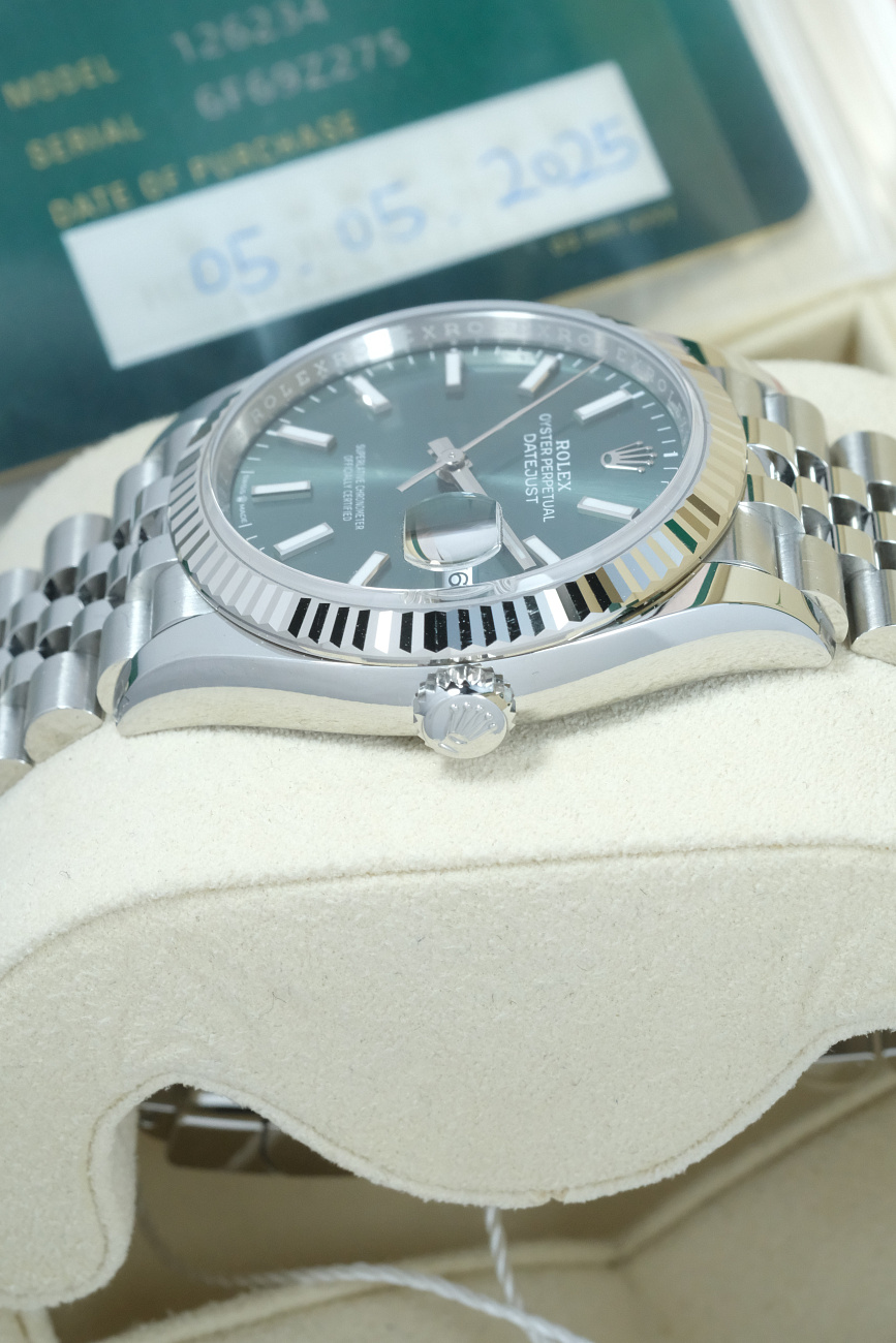 Часы Rolex  Datejust 36Mm Steel & White Gold Mint Green Dial  126234-0051