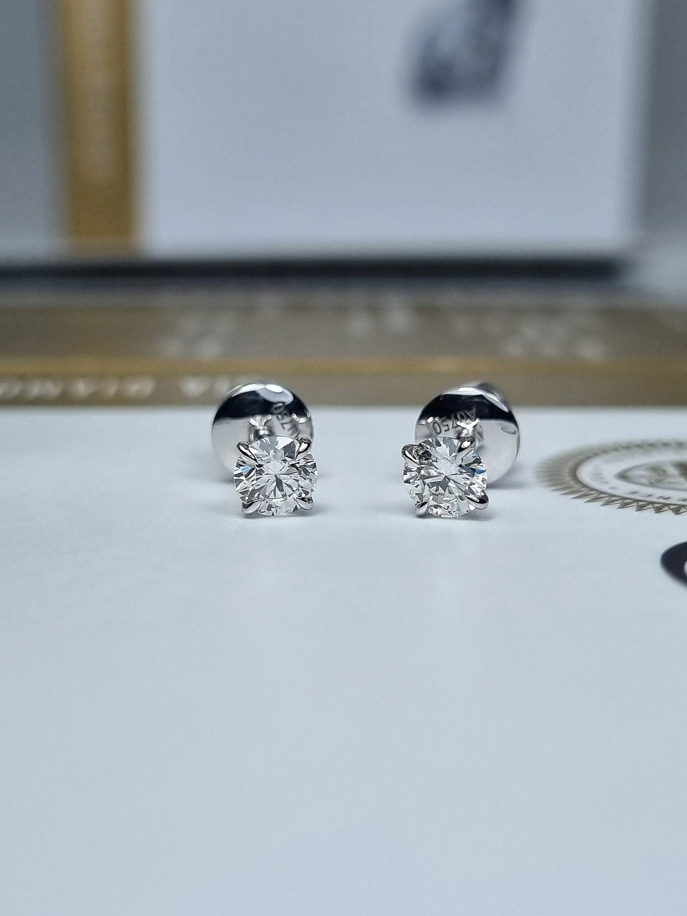 Украшение GIA  Серьги 0,30/0,32 сt. I/VS2 (Round Diamonds)   