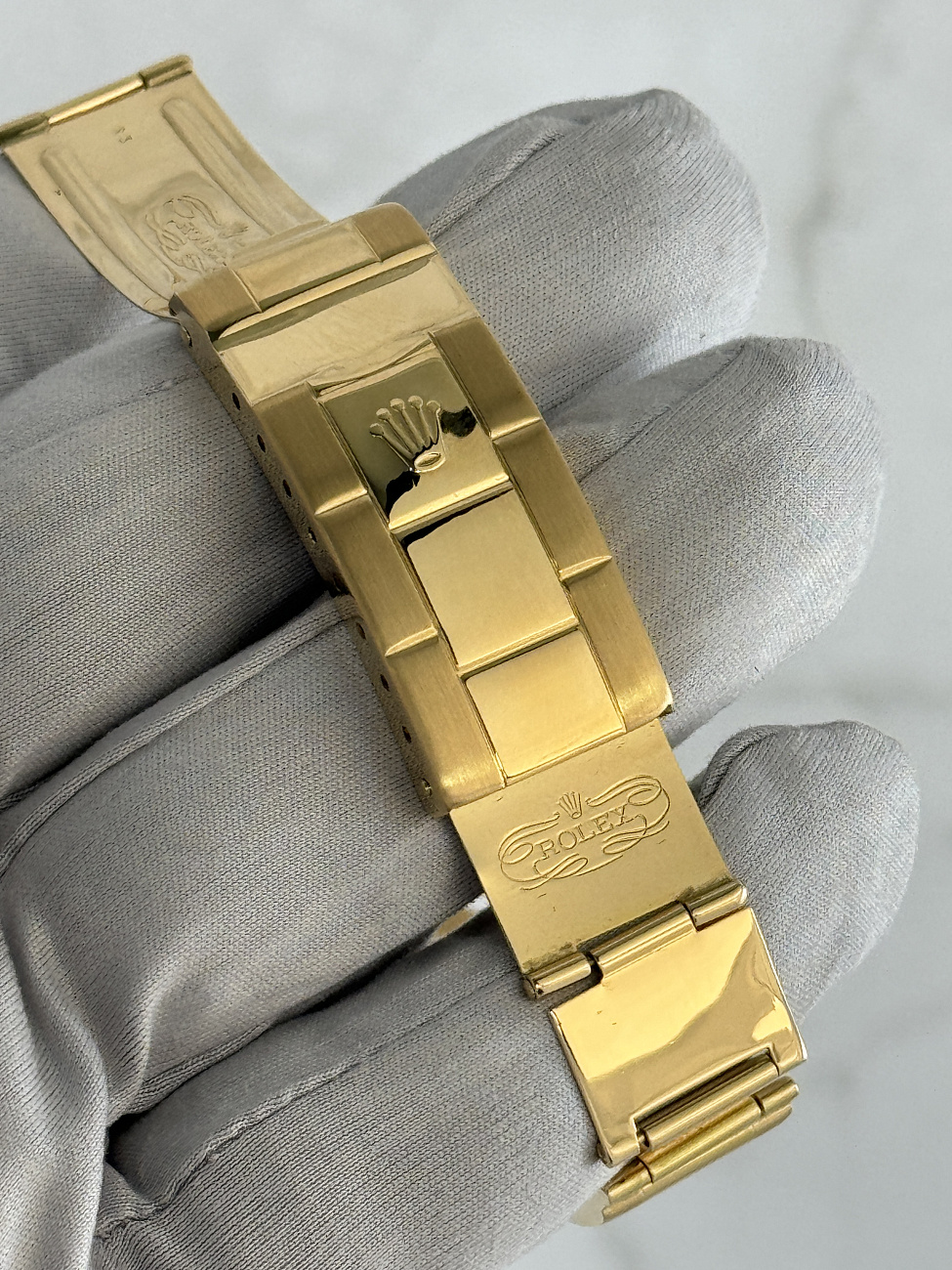 Часы Rolex  Submariner Yellow Gold Watch Black Dial  16618