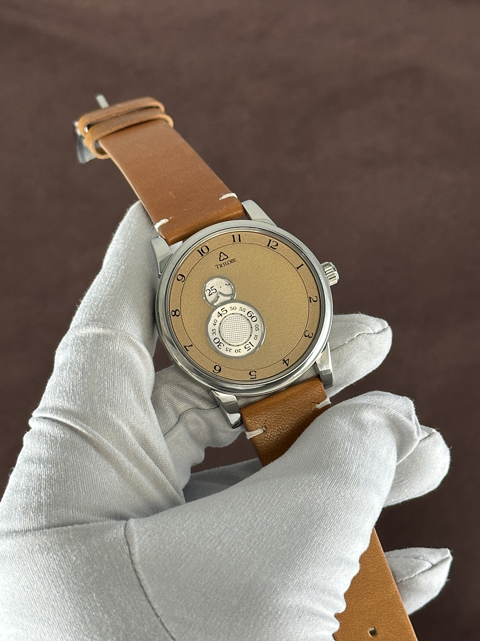 Часы Trilobe  Nuit Fantastique Grained Dune   NF05DG