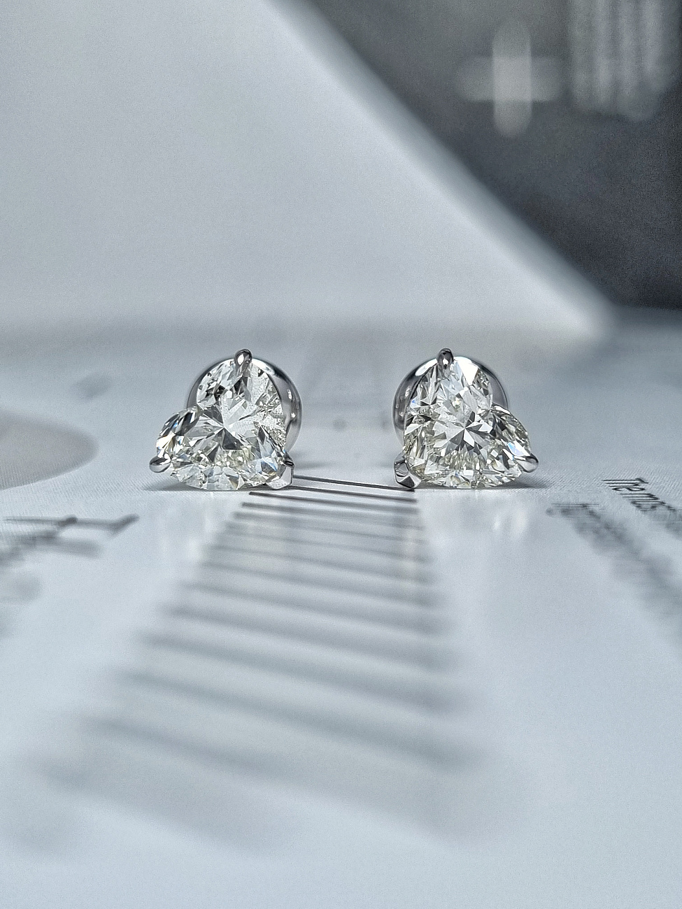 Украшение GIA  Серьги с бриллиантами 0,90/0,90 ct. K/VVS1   