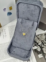Украшение GIA  Подвеска 1,01 ct. Fancy Vivid Yellow/VS1 "Heart Diamond"   