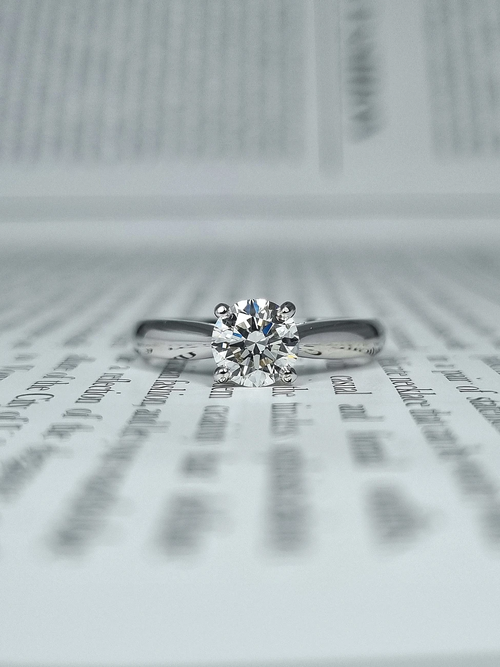 Украшение GIA  Кольцо 0,88 ct. H/VS2 (3 Excellent)   