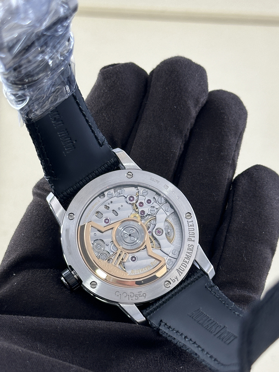 Audemars Piguet в наличии в Москве в &quot;Мануфактуре&quot;! 