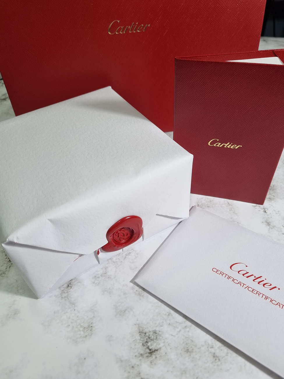 Украшение Cartier  Brushed Love Bracelet  B6077117 