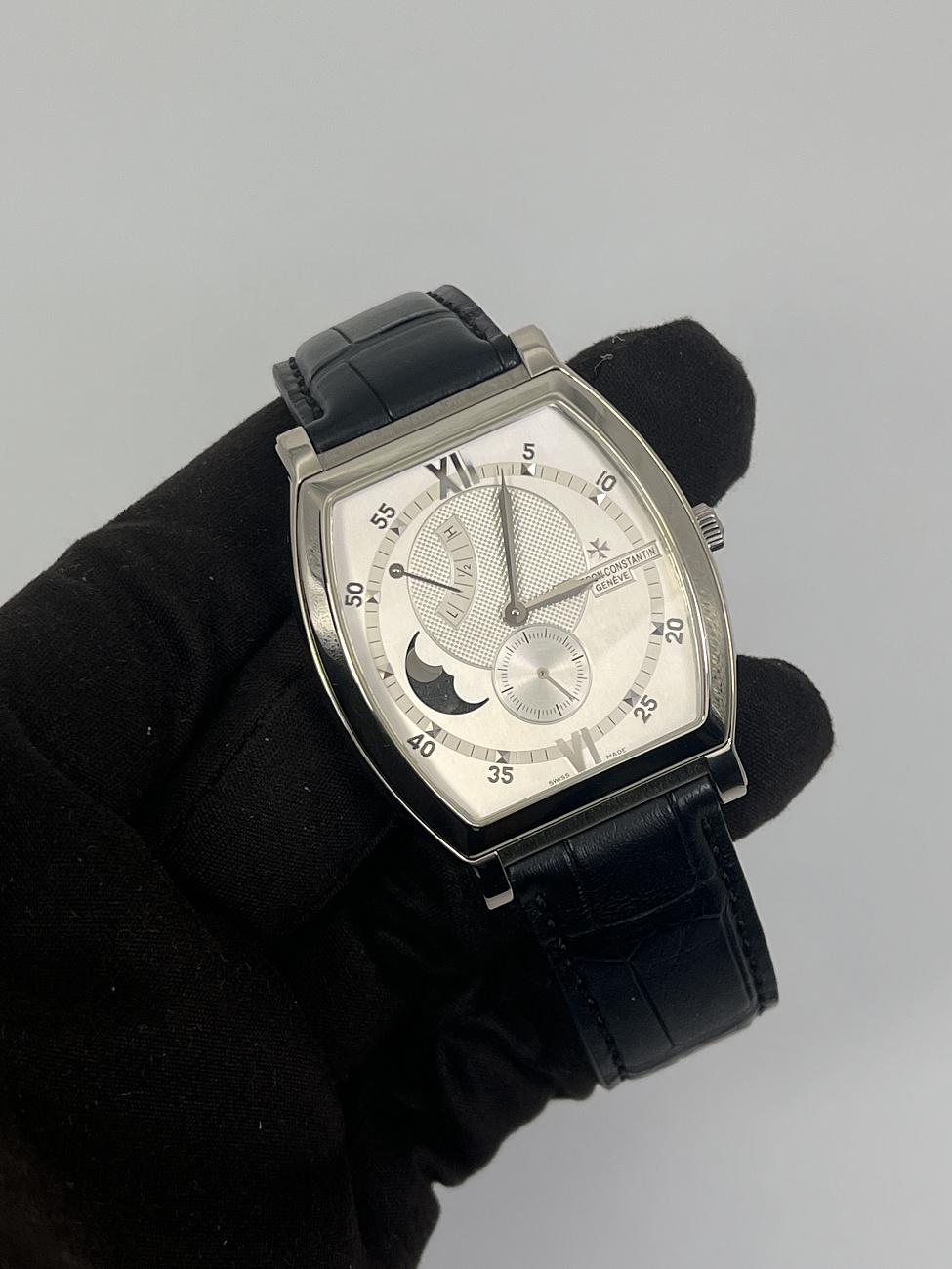 Часы Vacheron Constantin  Malte Tonneau Moon Phase Power-Reserve White Gold  83080/000G-9408