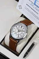 Часы Patek Philippe  Complications Calatrava Weekly Calendar Silvery Opaline Dial 40 mm  5212A-001