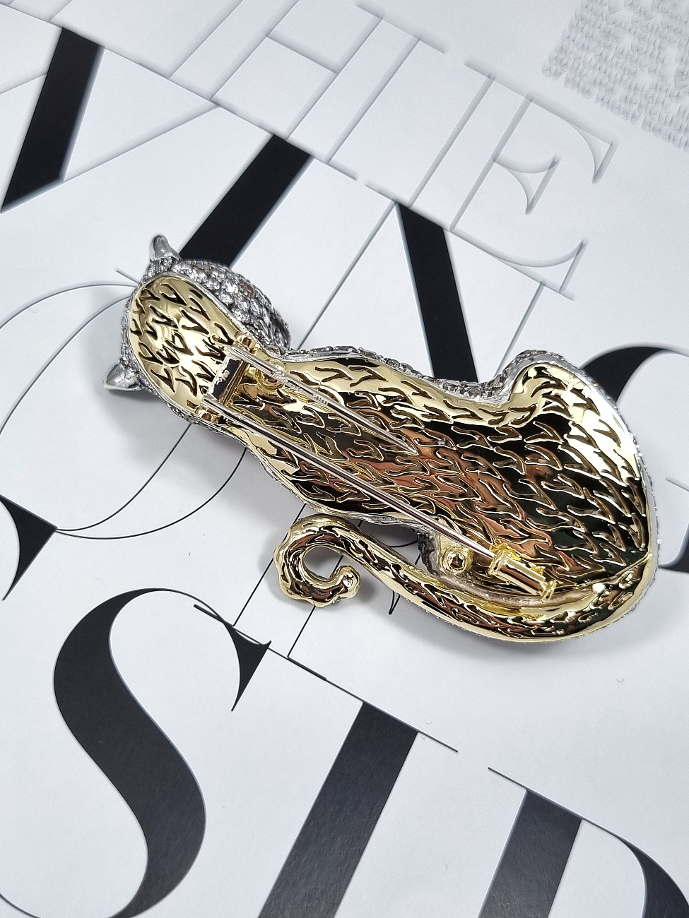 Украшение No Name  Брошь с бриллиантами 27,04 ct.   