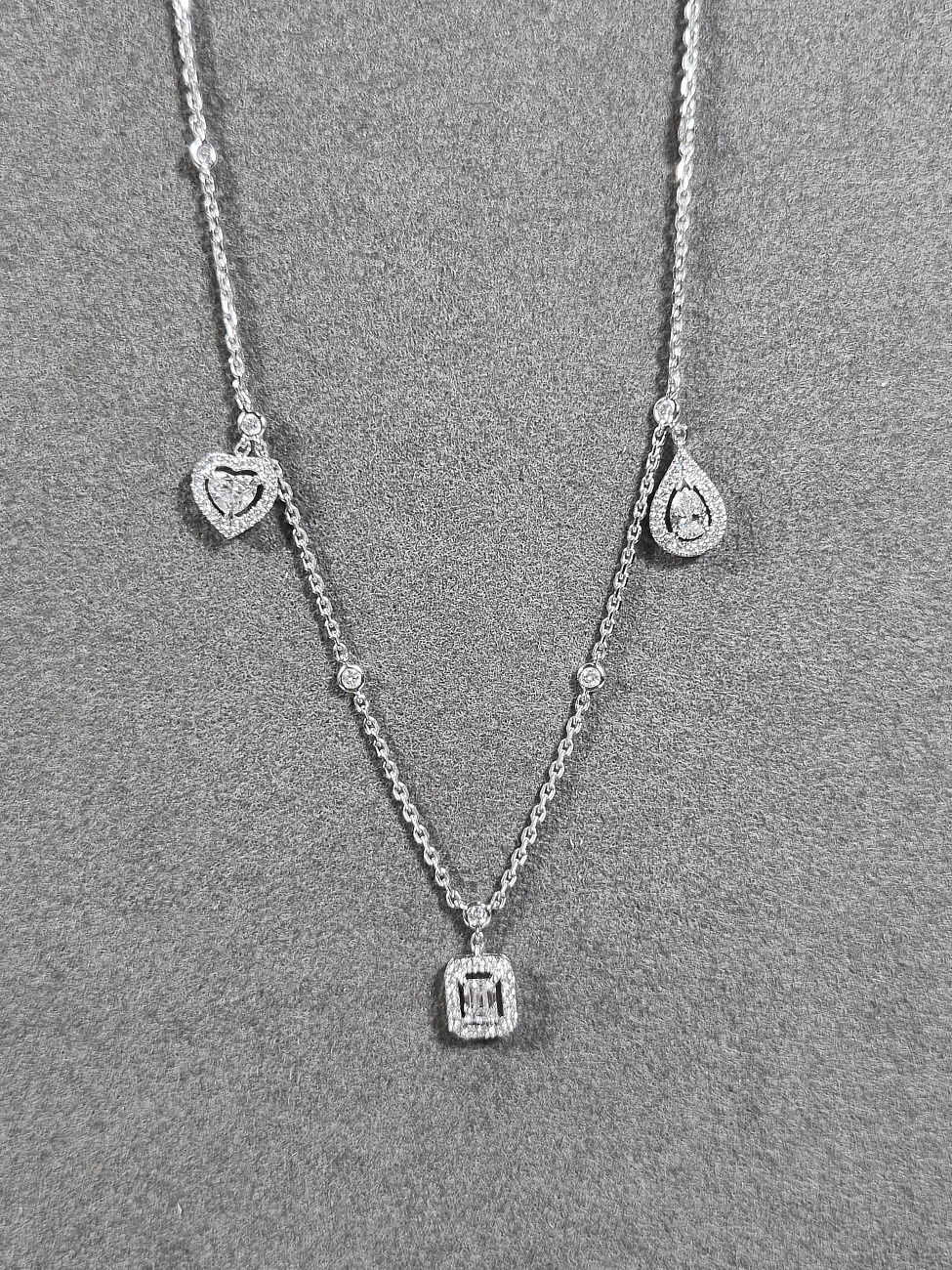 Украшение MESSIKA  Necklace My Twin Trio 3 X 0.15 Ct  11945-WG 