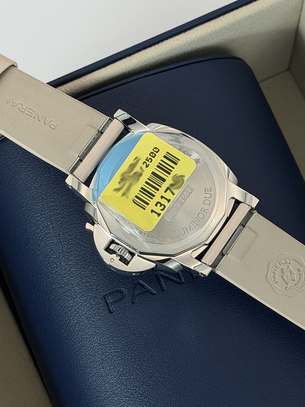 Часы Panerai  Luminor Due 38 Mm  PAM01247