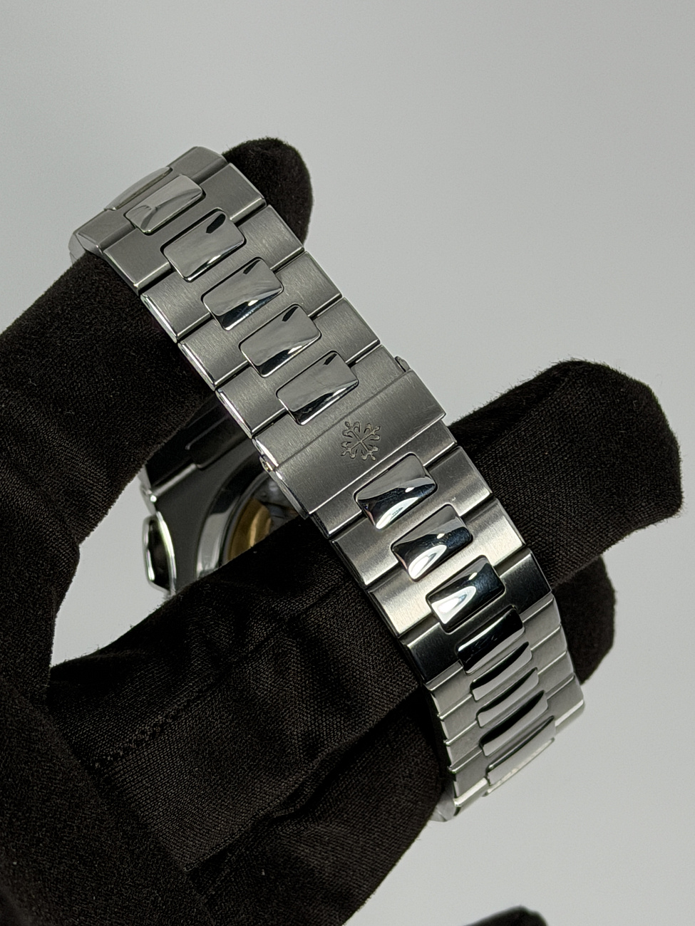 Часы Patek Philippe  Nautilus Steel White Dial  5980/1A-019