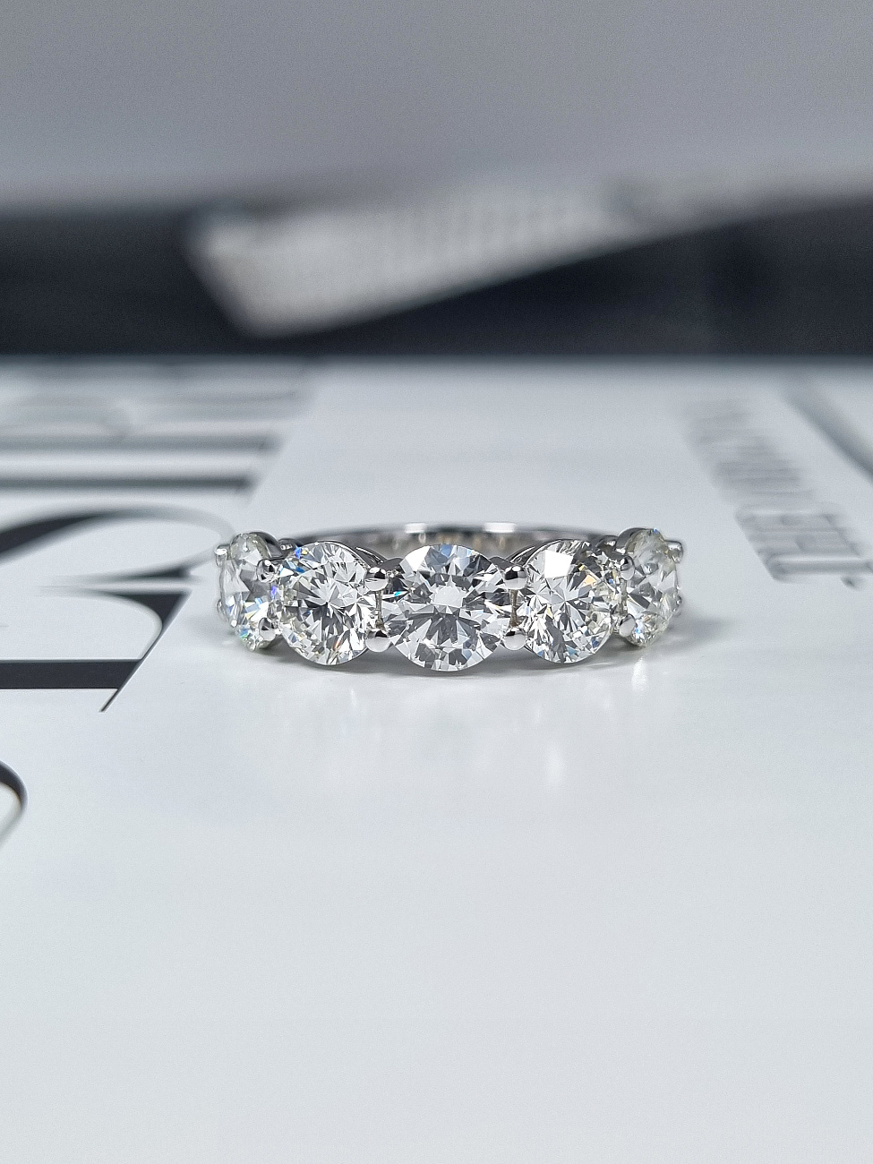 Украшение GIA  Кольцо с бриллиантами 3,5 ct. H/VS1 (3 excellent)   