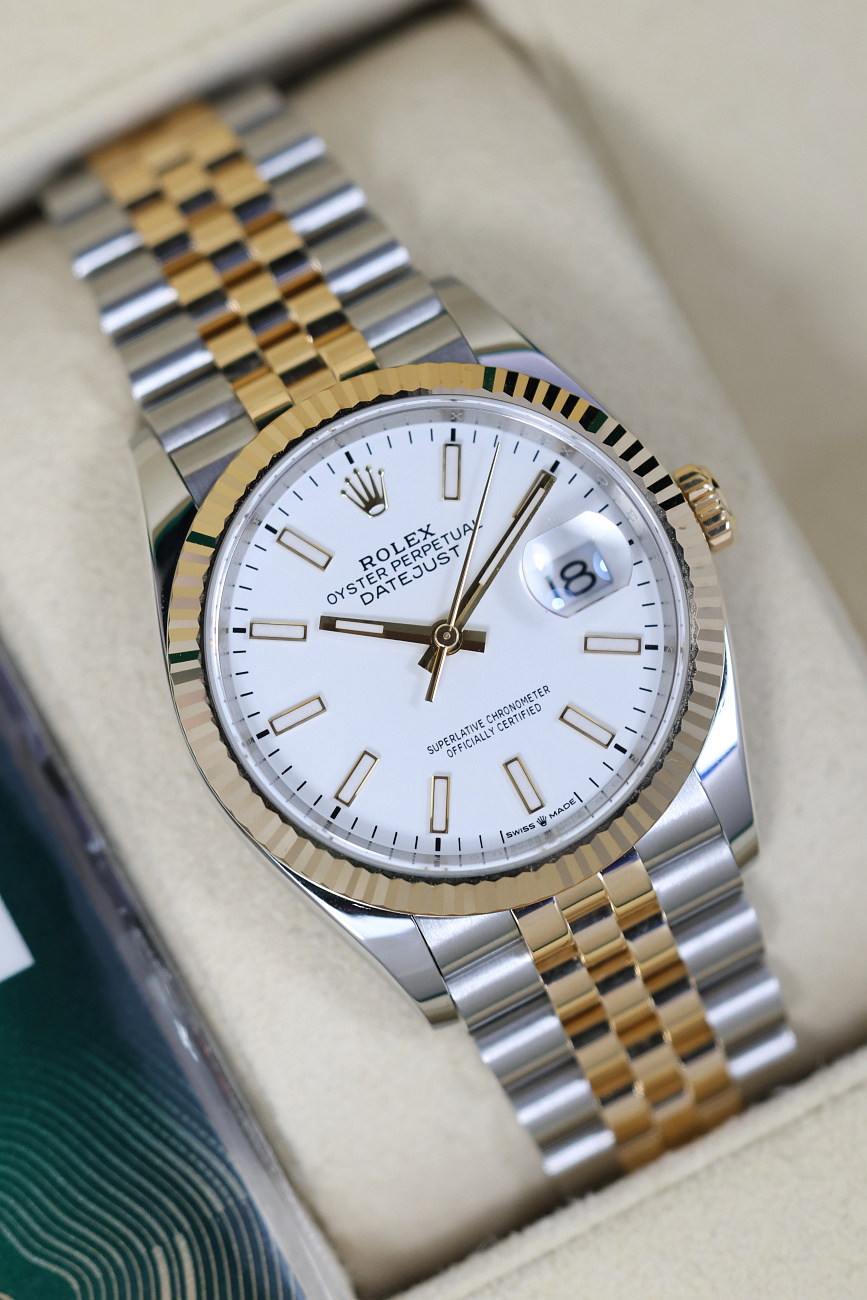 Часы Rolex  Datejust 36Mm Steel & Yellow Gold White Dial  126233