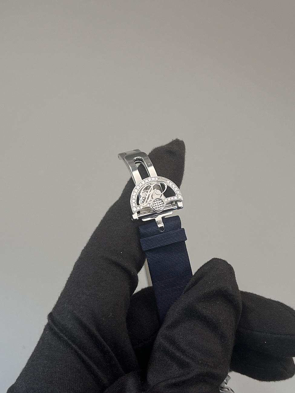 Часы Breguet  Désir De La Reine  GJ27BB8924/DDD83L