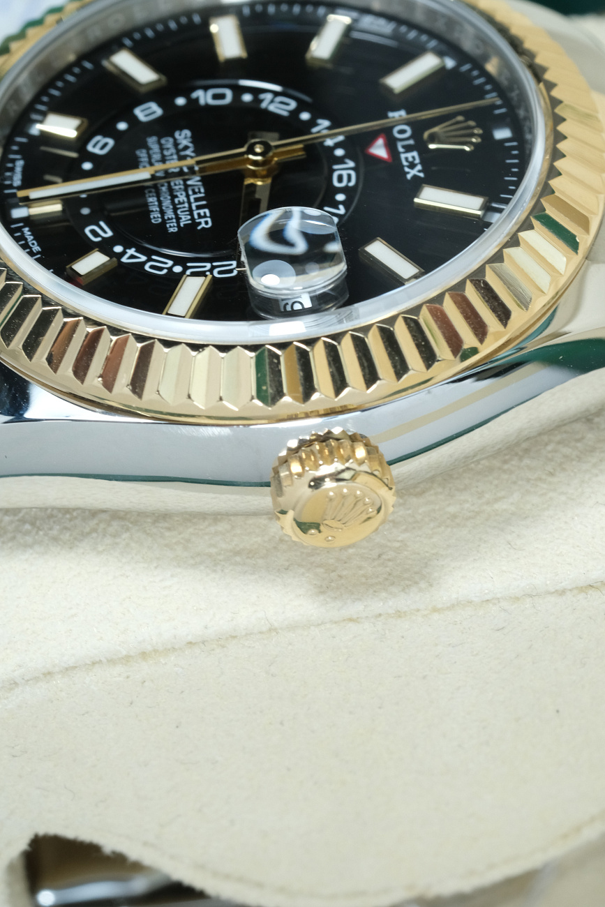 Часы Rolex  Sky-Dweller Steel & Yellow Gold Black Dial  326933