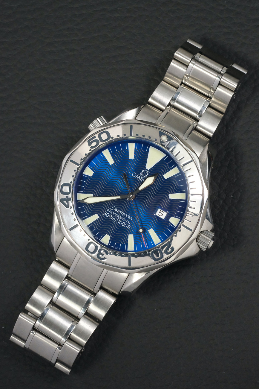 Часы Omega  Seamaster 41Mm Electric Blue Quartz  22658000