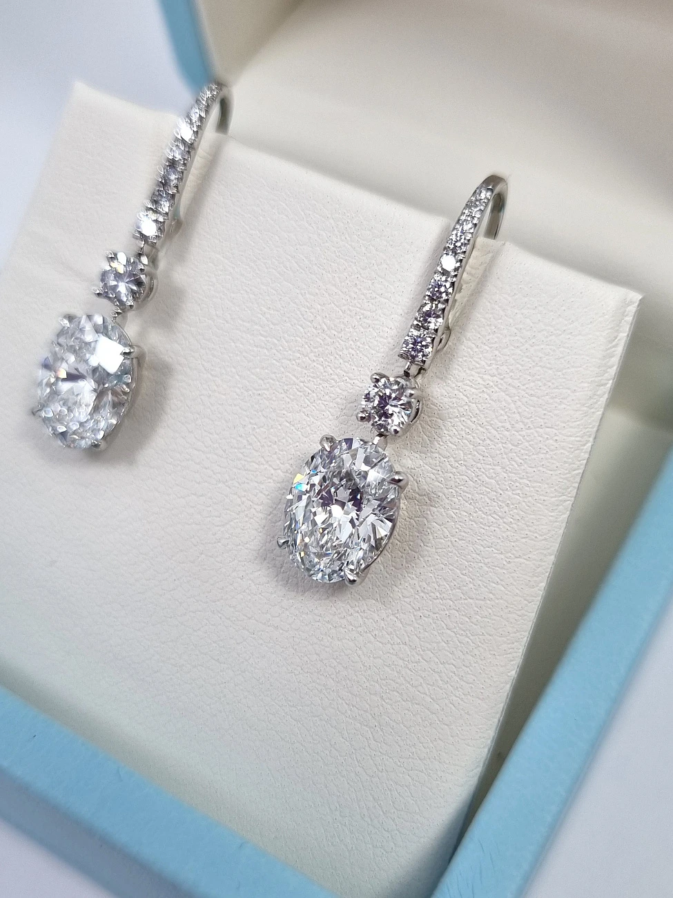 Украшение No Name  Серьги с бриллиантами 2,22/2,33 ct. D/VS   